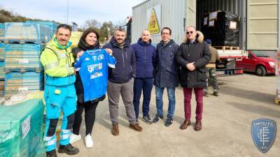 Украина получила 1800 коробок гуманитарной помощи от Эмполи