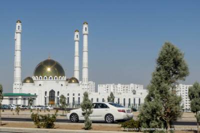 В Туркменистане открылись мечети. Ожидается открытие рынков и точек общепита