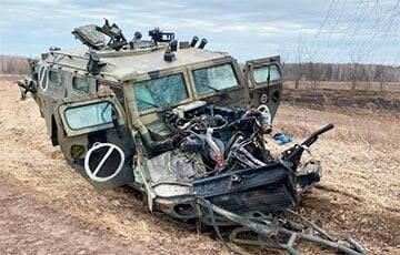Украинские бойцы смешали с землей большую колонну техники врага