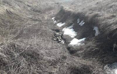 Под Чугуевом обнаружены тела солдат РФ без следов ранений