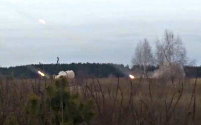 Оккупанты разрушают украинские села и обвиняют в этом ВСУ: "Это же ваши стреляют"