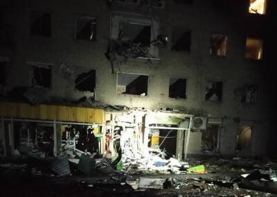 Серия мощных взрывов в Киеве; снаряд попал в дом в Харьковской области 8 человек погибли