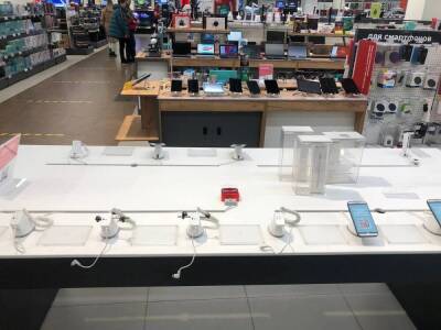 Нижегородские магазины убирают с полок электронику Apple