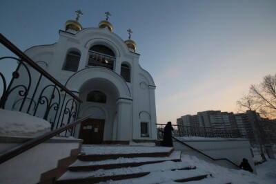 Неизвестные устроили потоп и пожар в церкви в Ростове