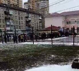 В Воронеже эвакуировали Центральный рынок и Центральный автовокзал