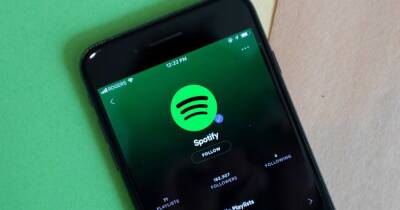Spotify закрывает офис в РФ и удаляет пропагандистские СМИ