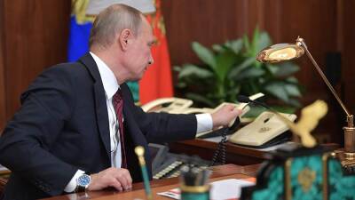 Путин дал Макрону аргументированные пояснения о роли нацистов в политике Киева