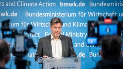 Глава Минэкономики Германии выступил против эмбарго на энергоносители из России в Европе
