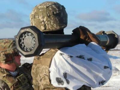 Украинские разведчики захватили командно-штабную машину российских оккупантов и передали ее военным ВСУ