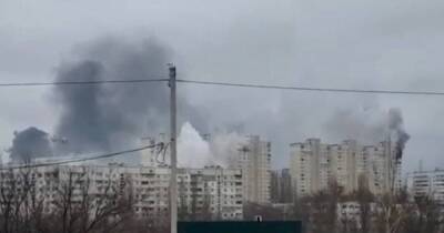 В Харькове горят более 40 жилых домов в результате обстрела оккупантов ( видео)