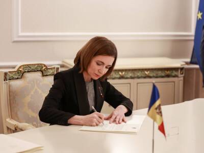 Санду подписала заявку о вступлении Молдовы в Евросоюз