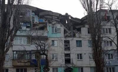 Обстрелы, отсутствие коммуникаций и эвакуация людей: Ситуация на Луганщине остается сложной