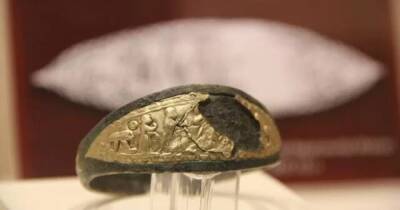Сокровище исчезнувшего народа. В Турции фермер нашел золотой браслет, возрастом 3300 лет