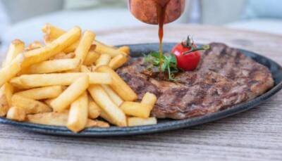 Немецкие рестораторы могут отказаться от картошки фри из-за дефицита подсолнечного масла