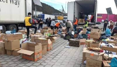 26 тысяч продуктовых наборов из Литвы и 150 тонн помощи из Казахстана