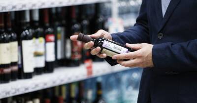 В Киеве разрешат продавать алкоголь: когда можно идти в магазины