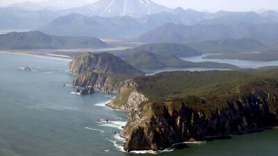 Япония будет называть Южные Курилы "оккупированными россией территориями"