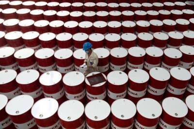 США планируют высвобождать стратегический запас нефти