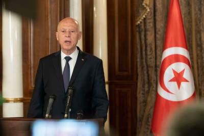 Конституционный кризис в Тунисе: президент распустил парламент, не сумев с ним работать