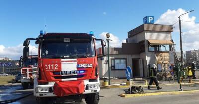 ФОТО. Пожар в Пурвциемсе: горел офис, расположенный рядом с кафе Double Coffee
