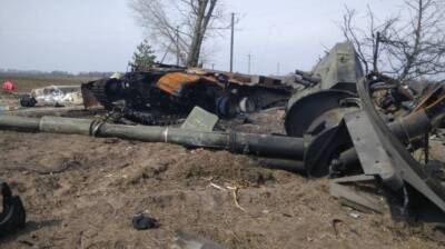 Черниговщина: ВСУ уничтожили колонну бронетехники россиян