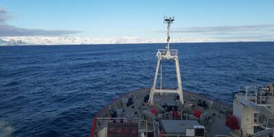 Украинский ледокол Ноосфера добрался до Антарктики