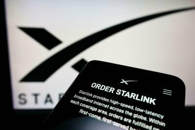 Илон Маск предупредил, что спутниковый интернет Starlink под угрозой в Украине