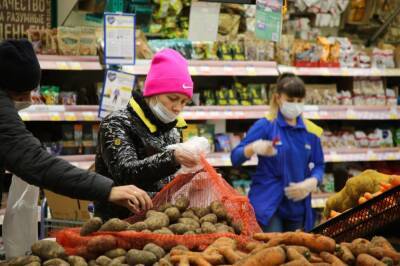 В Новосибирске сформирован запас необходимых продуктов на месяц
