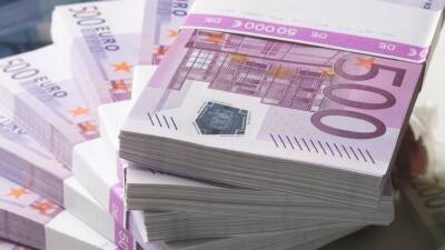 ЕС запретил поставлять и продавать в Россию банкноты евро
