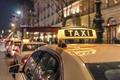 Mercedes планирует прекратить выпуск такси класса E