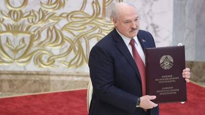 Обновленная конституция Белоруссии вступит в силу 15 марта