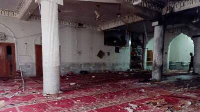 В Пакистане при взрыве в мечети погибли 30 человек