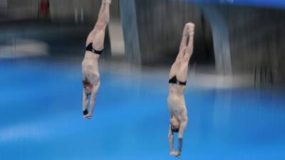Кузнецов и Шлейхер завоевали золото Кубка Евразийских стран в синхронных прыжках в воду