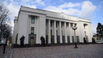 Верховная рада призвала ввести санкции против предприятий госсектора РФ и Белоруссии