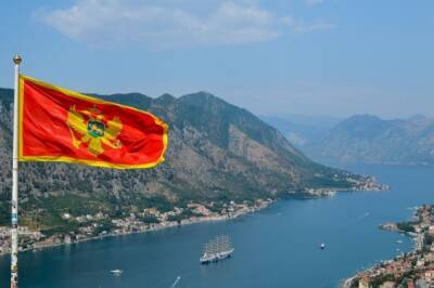 Черногория решила выслать из страны российского дипломата