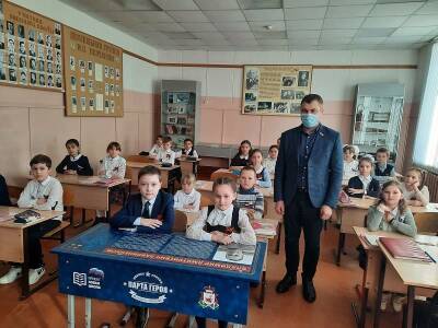 В Починковской школе появилась «Парта Героя»