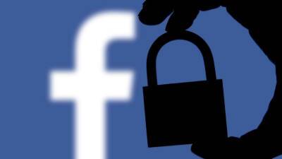 Свобода слова Facebook заблокирован в России