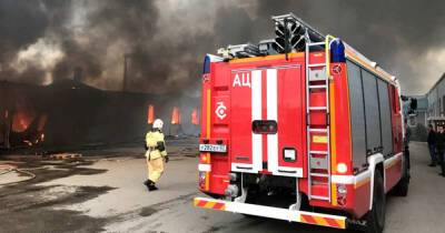 Площадь пожара на рынке в Кабардино-Балкарии выросла до 900 кв. метров