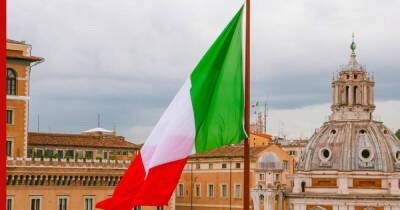 Италия начала арестовывать активы российских олигархов