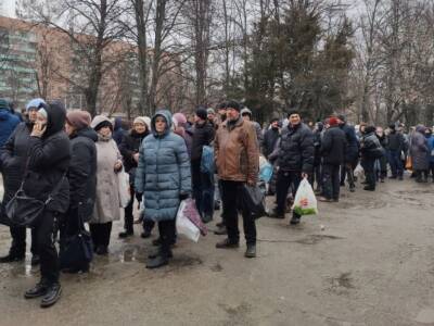 Россия объявила режим тишины и открыла гумкоридоры для выхода мирных жителей Мариуполя и Волновахи