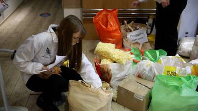 Сотрудники бизнес-центра «Нагатинский» помогли в в сборе гуманитарной помощи беженцам из Донбасса - vkurse.net - Россия