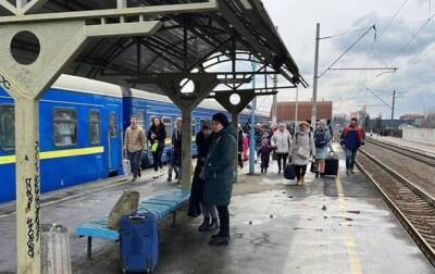 В Ирпене оккупанты взорвали железную дорогу