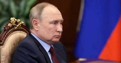Путин заявил, что санкции против РФ сродни объявлению войны