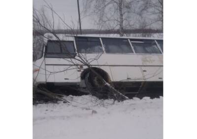 В Липецкой области перевернулся автобус с пассажирами