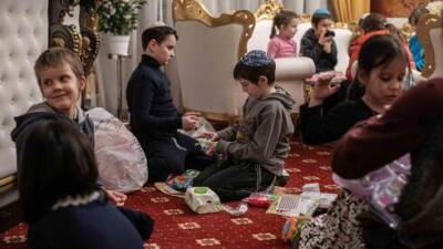 Посланники спасения: как еврейский ХАБАД в Украине стал центром помощи для всех