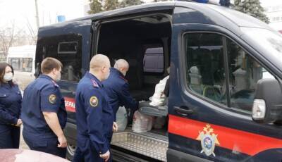 Ульяновские следователи передали вещи первой необходимости для граждан из ДНР и ЛНР