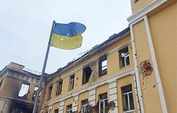 В украинском Тростянце оккупанты обустроили штаб и стреляют по гражданским