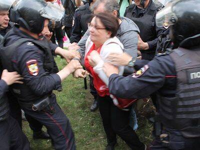 Галямина арестована на 30 суток за призыв к антивоенным выступлениям