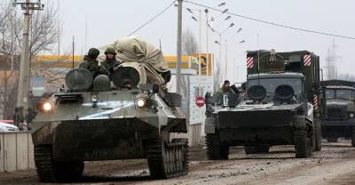 Окупанти під прикриттям танків розпочали піхотні атаки на Луганщині