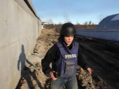 Команда журналистов Sky News попала под обстрел российского диверсанта под Киевом